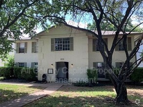 Building Photo - 3415 Willowrun Dr