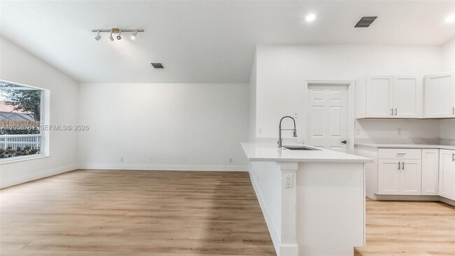 Building Photo - 8688 Via Ancho Rd