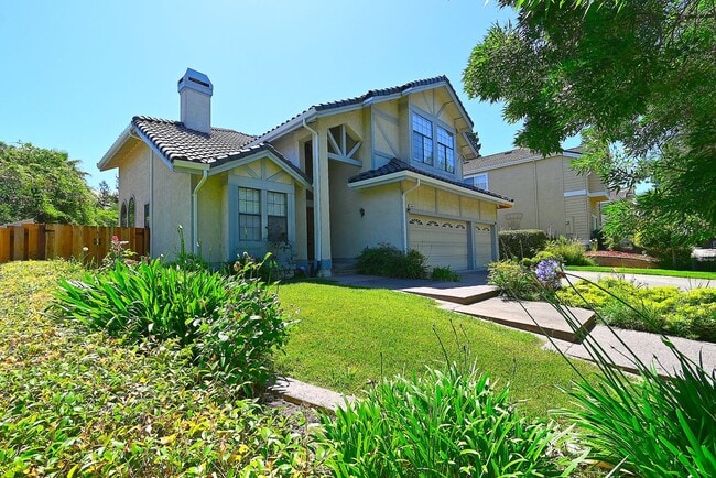Building Photo - $5,900 - GORGEOUS 4 BEDROOM HOME IN MISSION SAN JOSE NEIGHBORHOOD