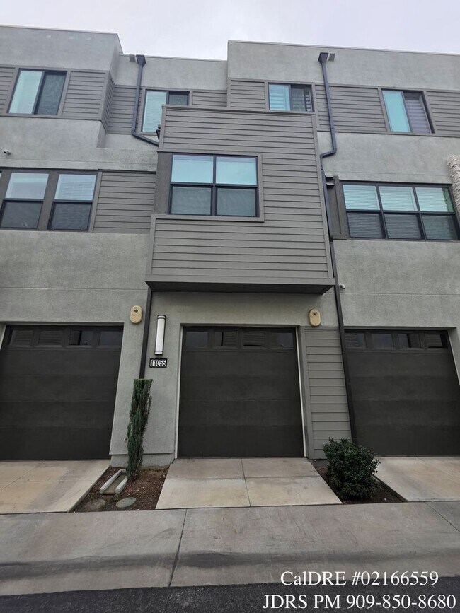 Building Photo - Rancho Cucamonga 3 Bedroom Condo