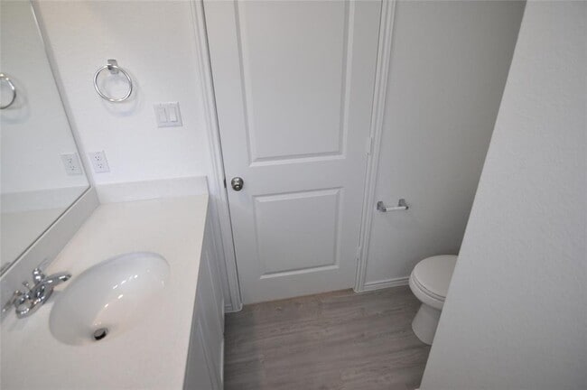 Building Photo - 1537 Chapel Rnch Rd