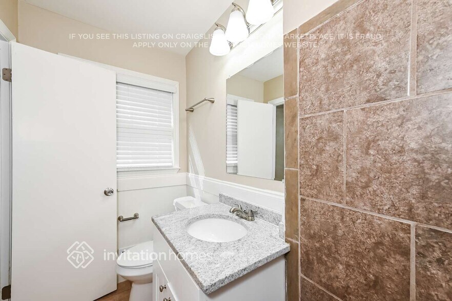 Building Photo - 1820 Suwanee Ridge Ct NW