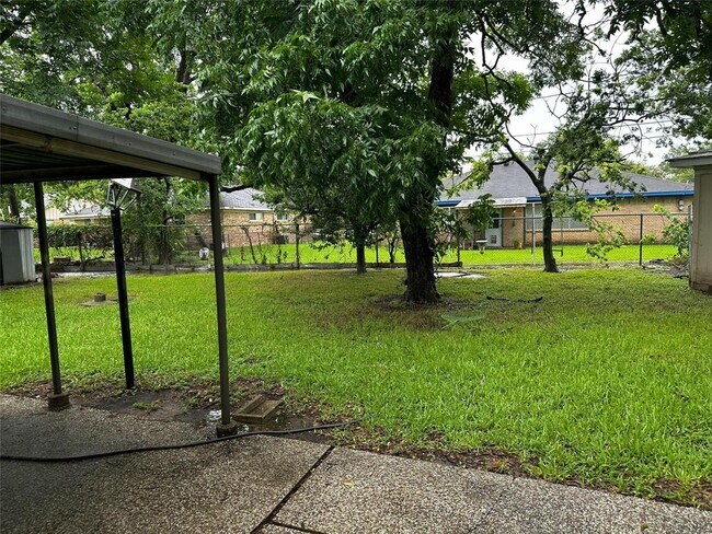 Building Photo - 11323 Sageway Dr