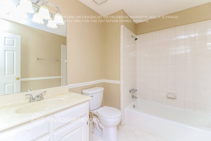 Building Photo - 4885 Leeds Ct