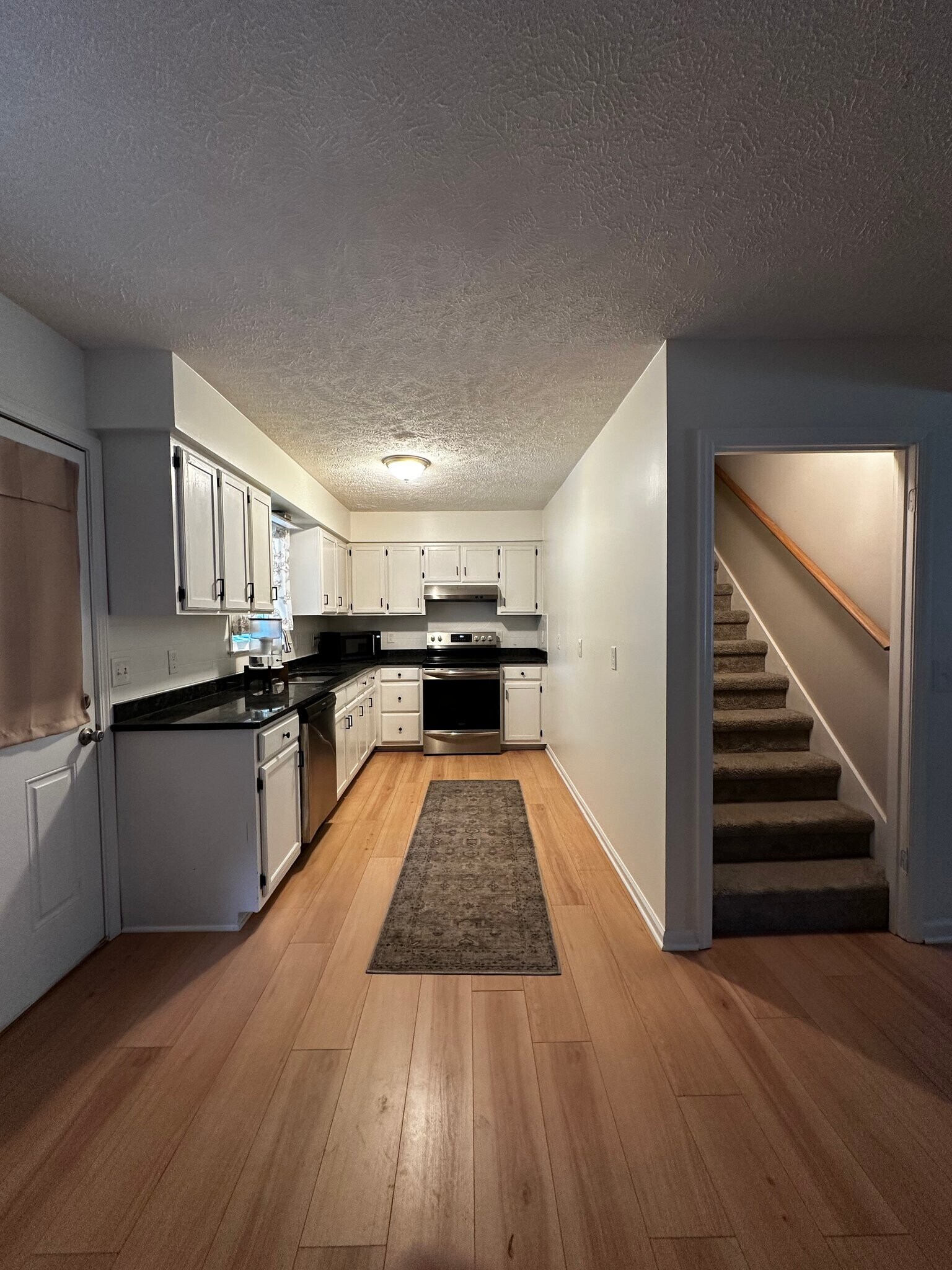 Building Photo - 132 Fox Ridge Dr