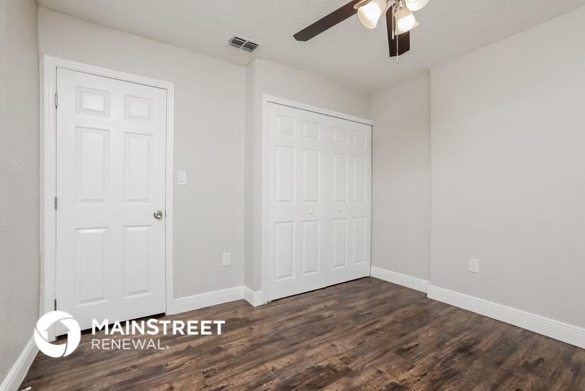 Building Photo - 5709 Ridgeway Dr