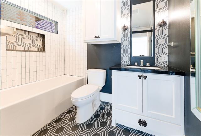 Building Photo - 5230 Homer St