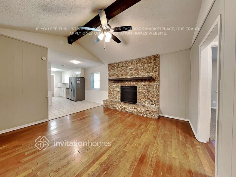 Building Photo - 3325 Hummingbird Ln