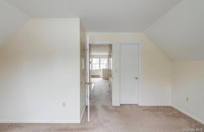 Building Photo - 34 Apple Tree Dr
