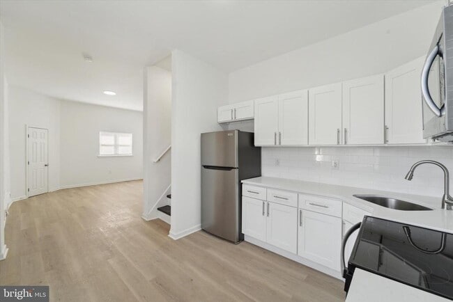 Building Photo - 6229 Callowhill St