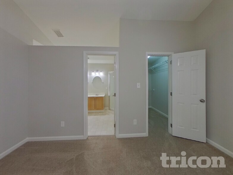 Building Photo - 7804 Royce Hall Ln