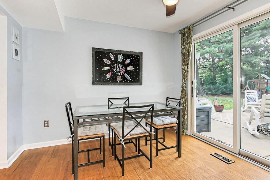 Building Photo - 13007 Melville Ln