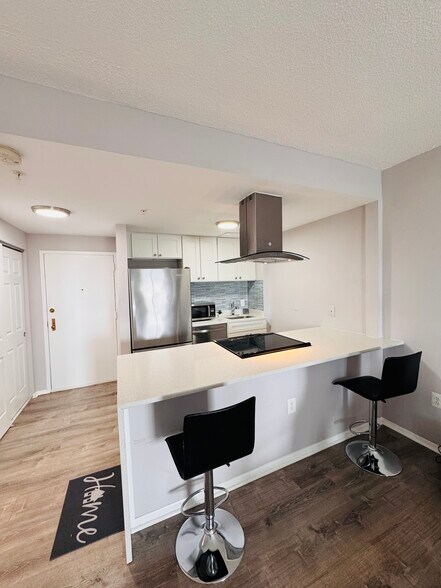 Gorgeous kitchen. - 28 Allegheny Ave