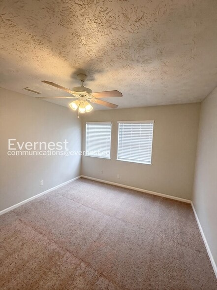 Building Photo - 1760 Wesley Way NW