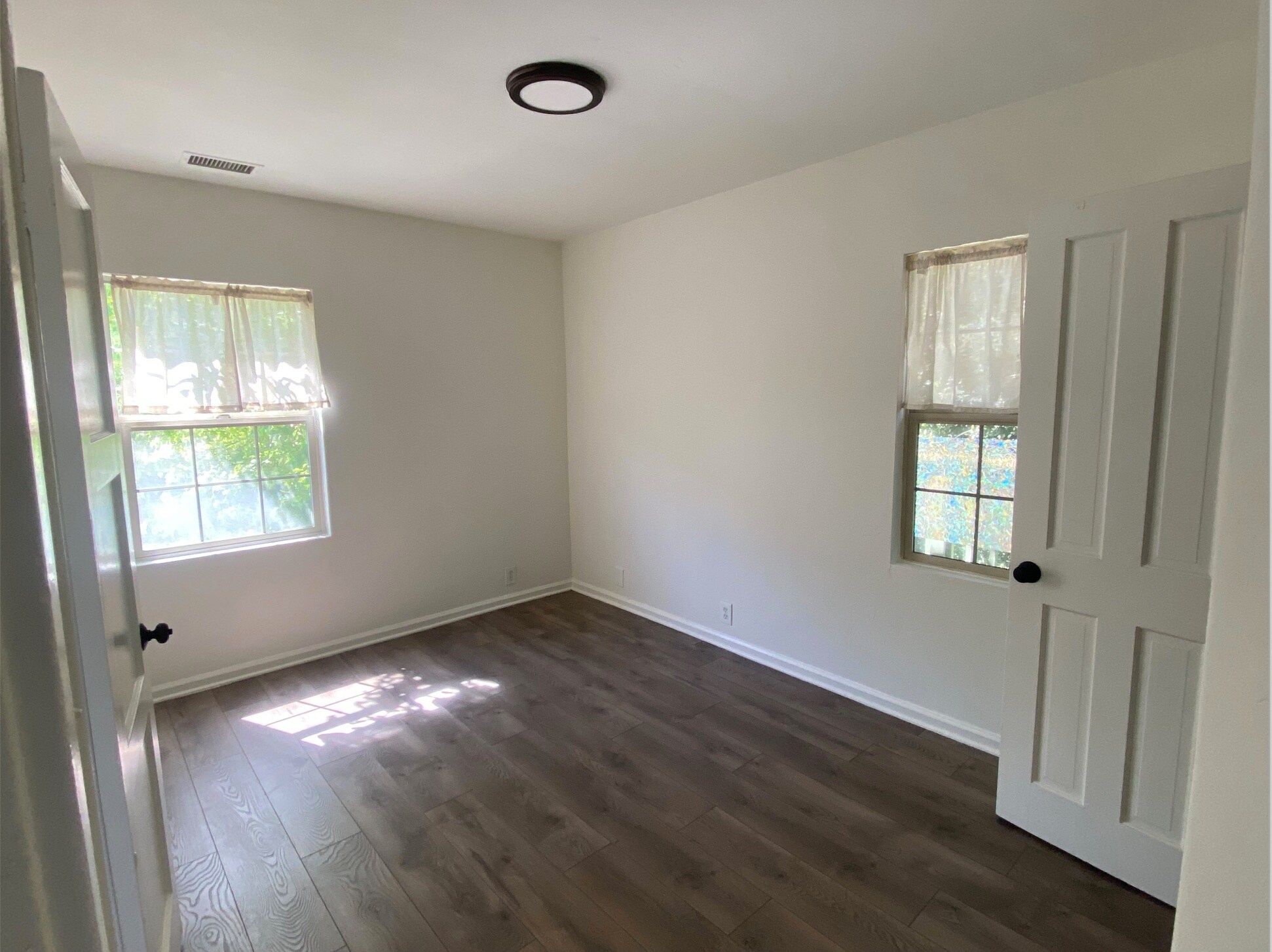 Building Photo - 602 W Carrillo St