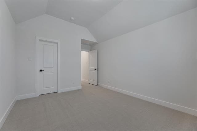 Building Photo - 545 Goose Lake Dr