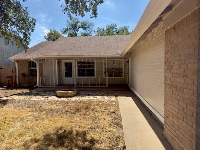 Building Photo - 12005 Arrowwood Dr