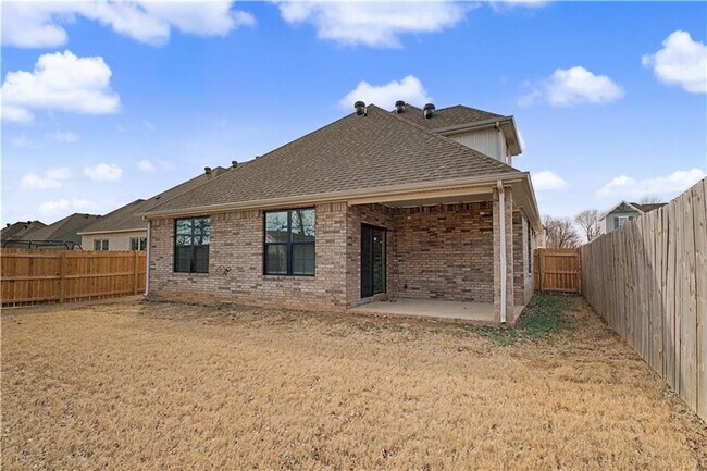 Building Photo - Available Summer / Fall 2026!