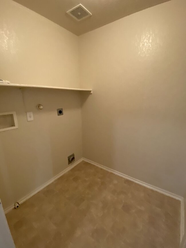 Building Photo - Sagewood subdivision