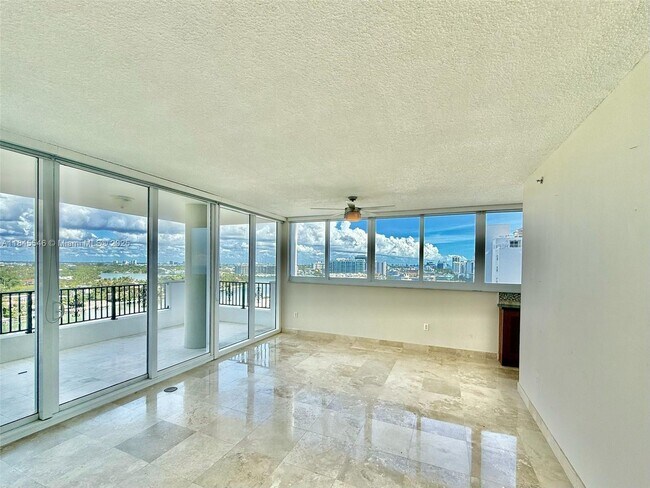 Building Photo - 6422 Collins Ave