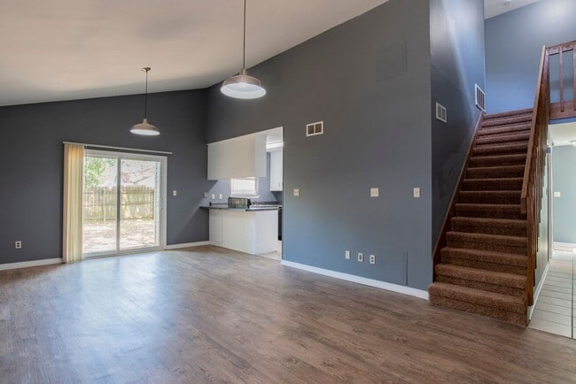 Building Photo - 6908 Weatherwood Pl
