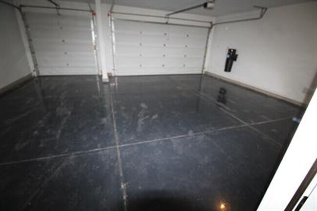 Building Photo - STUNNING 4-Bedroom + Den Home in Gladden Farms!!!!! SOLAR PANELS!!!