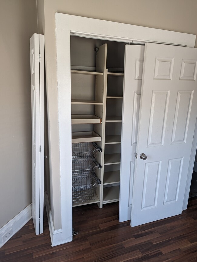 Building Photo - 2295 E Main St