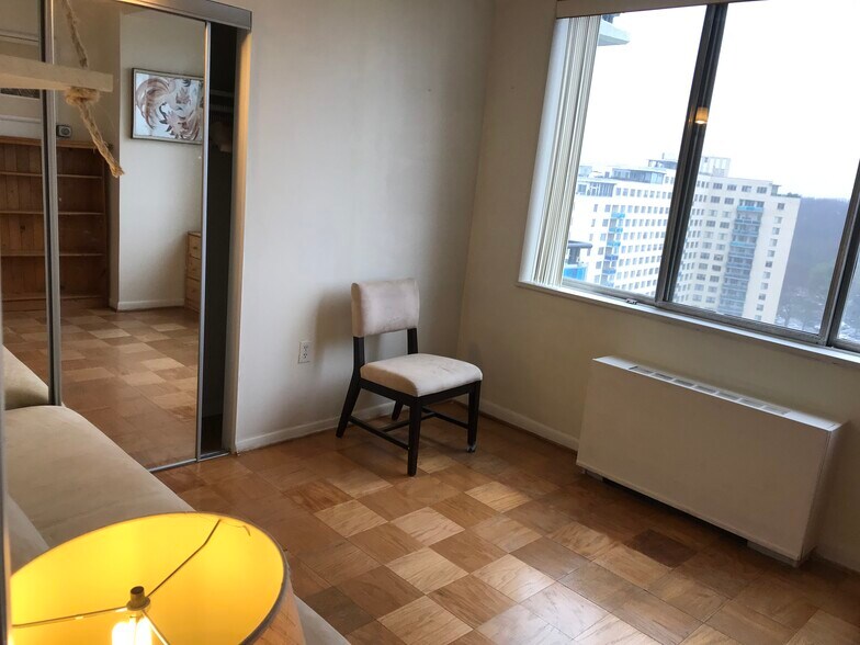 Building Photo - 10500 Rockville Pike