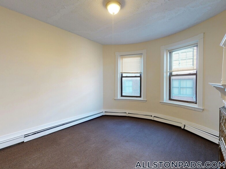Building Photo - 11A Linden St
