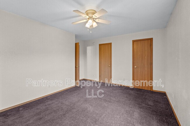 Building Photo - 858 S Curtis Ave