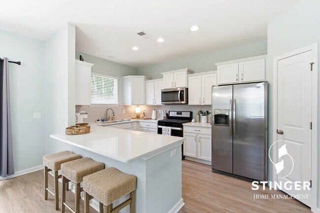 Building Photo - 9 Camp Saxton Way