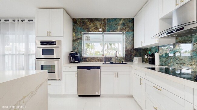 Building Photo - 11647 Anhinga Dr