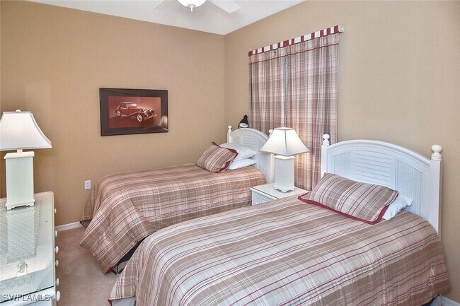 Building Photo - 3830 Sawgrass Way