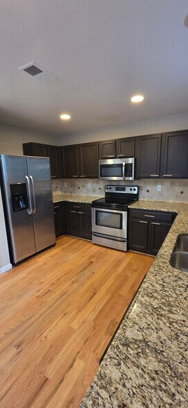 Building Photo - 5572 S Quemoy Cir