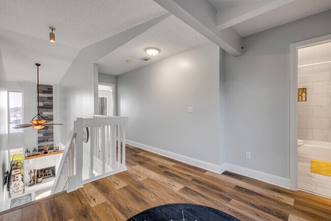 Building Photo - 129 Lagoon Ct
