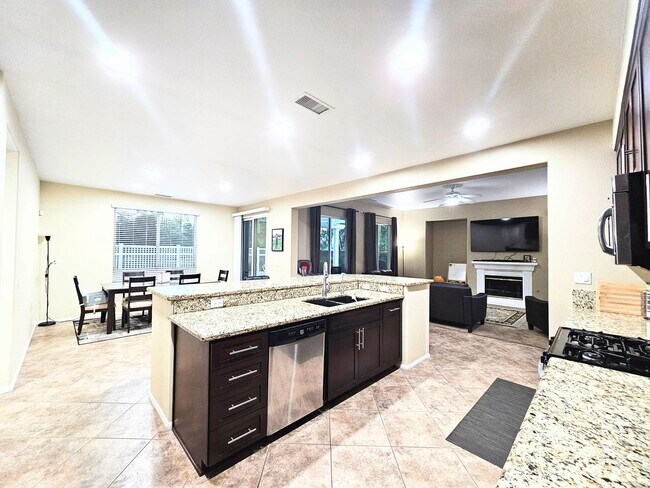 Building Photo - Highly Upgraded Paseo Del Sol Home!