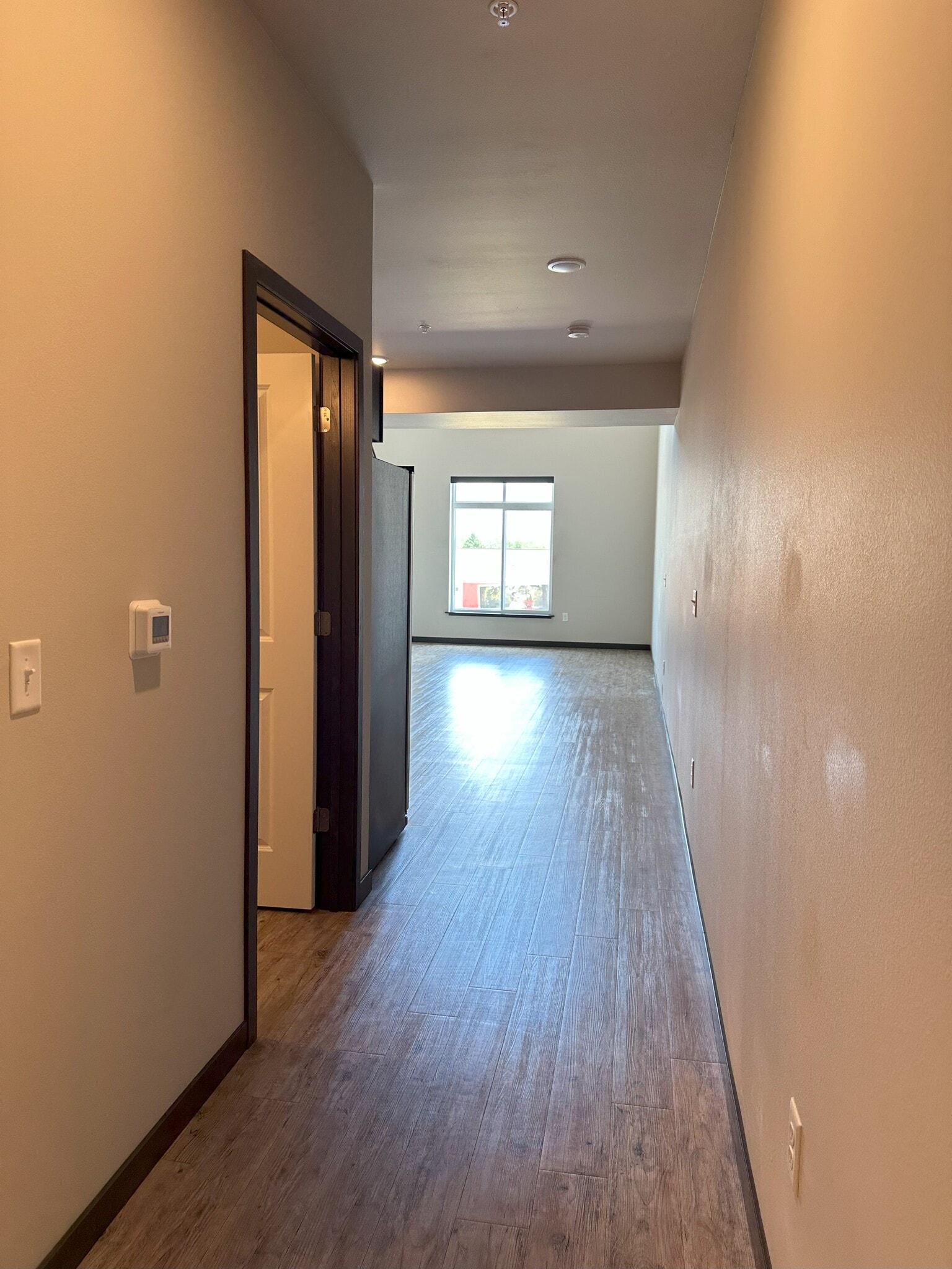 Building Photo - 950 Commercial St