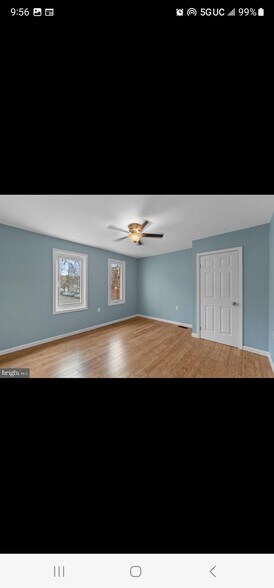 Building Photo - 565 Lamberton St
