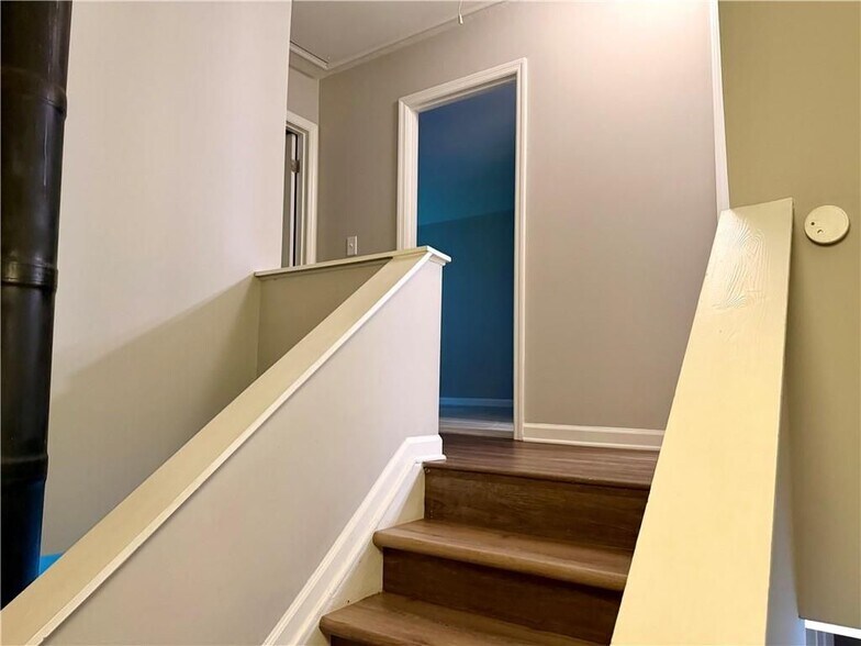 Building Photo - 1059 Mariners Dr