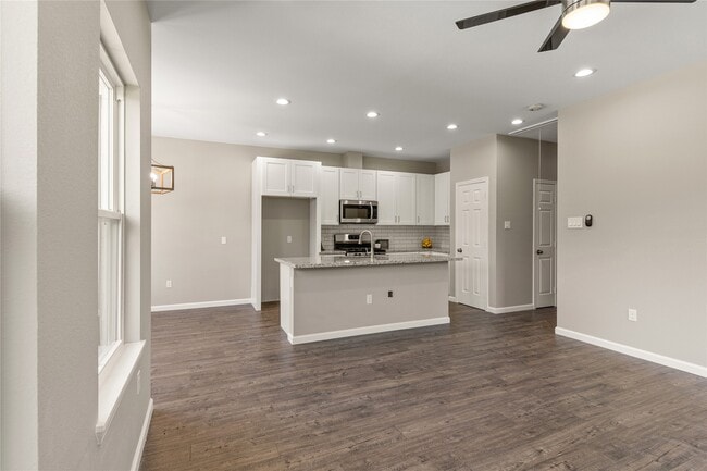 Building Photo - 5107 Groveton St