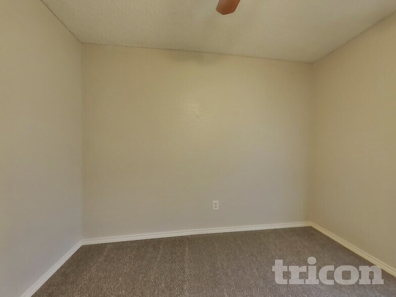 Building Photo - 2442 Antler Trail