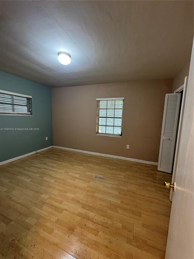 Building Photo - 11780 SW 81st Rd