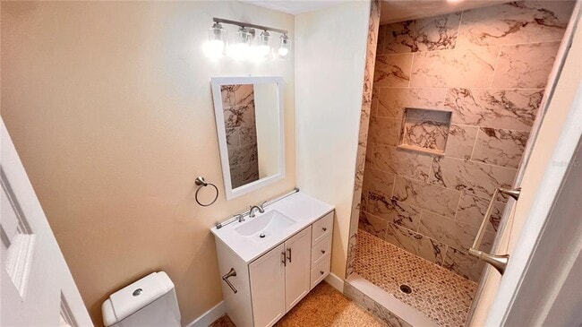 Building Photo - 4709 Redfern Dr