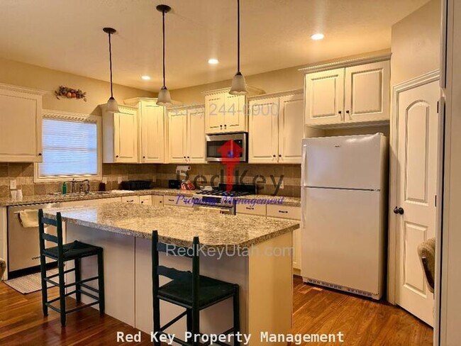 Building Photo - 739 Elk Meadow Loop