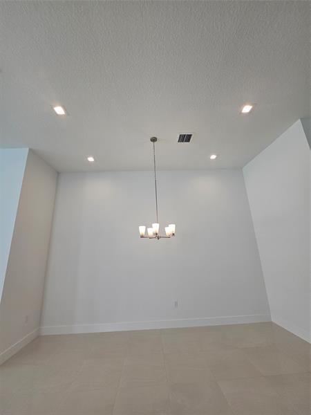 Building Photo - 9421 Tulip Leaf Ct