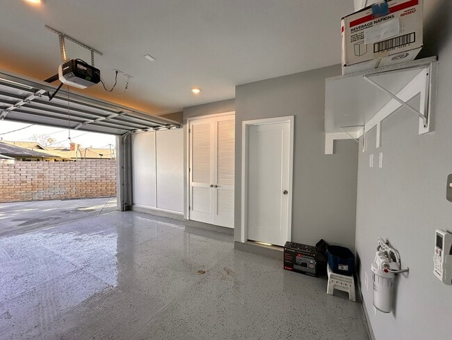 Building Photo - Modern ADU - Riverside, CA 92506