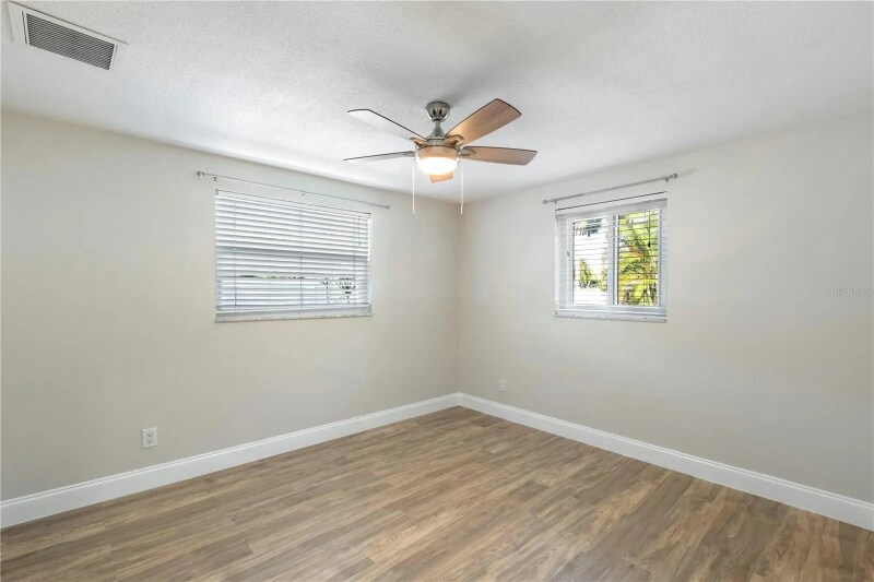 Building Photo - 5327 Denver St NE