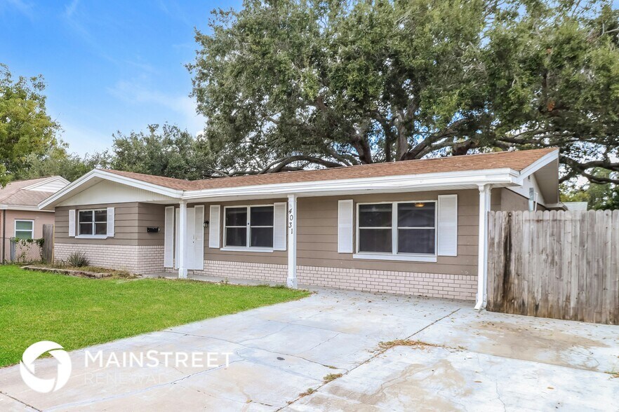 Building Photo - 4031 Claremont Dr