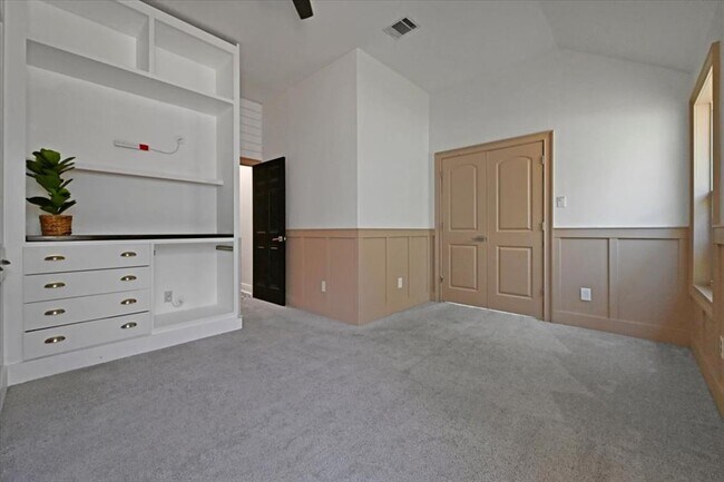 Building Photo - 1218 Canyon Maple Rd