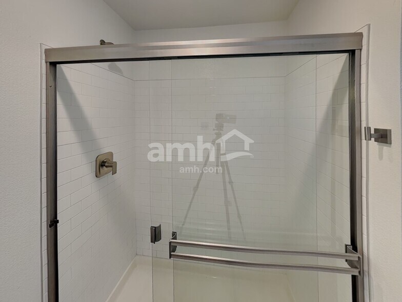 Building Photo - 8882 Carmine Cob Ave